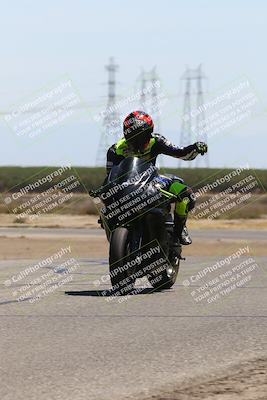 media/Aug-03-2025-TrackDaz (Sun) [[bf4a71acf9]]/B Group/1220pm (Wheelie Bump)/